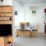 Mala Mare Πανσιόν 3*