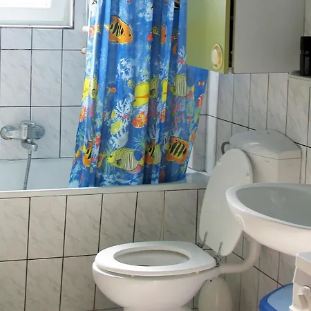 Mala Mare Guest house *